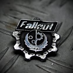 Значок Братство Стали Fallout